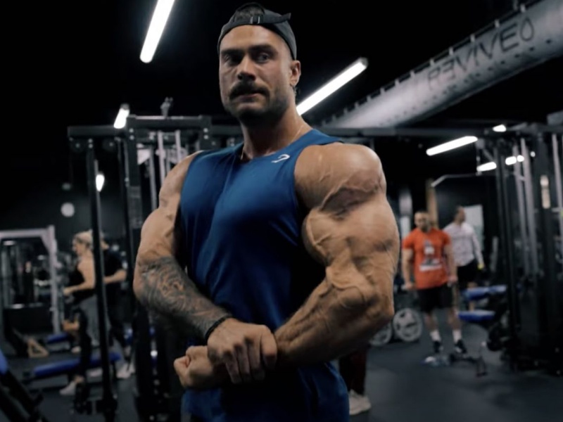Tongkat Ali vs. Turkesterone: Which Natural Anabolic Reigns Supreme at Equal Dosages?