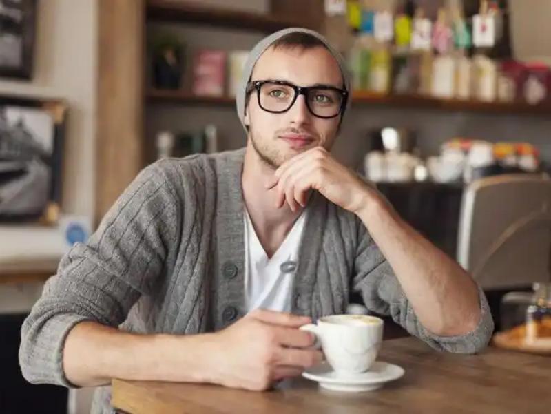 Saffron vs. 5-HTP for Mood Elevation: Which is Safer for Long-Term Use?