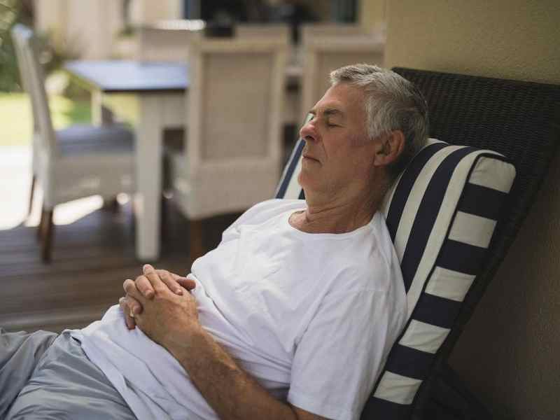 Quercetin & Bromelain: Pelvic & Abdominal Comfort
